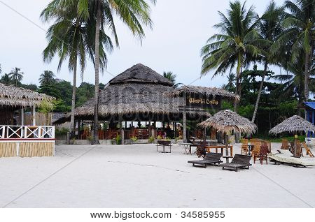 Vernacular Architecture on This Restaurant Was Built With Vernacular Architecture By Maintaining