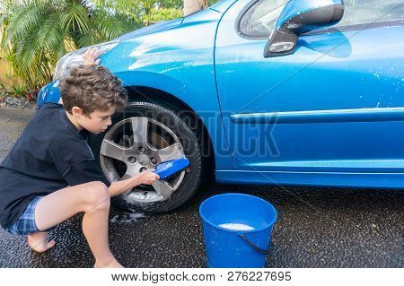Poster: Boy Earning Pocket Money Cleaning